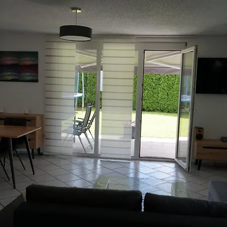 公寓 Mit Gemuetlicher Terrasse Im Nordschwarzwald *