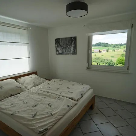 公寓 Mit Gemuetlicher Terrasse Im Nordschwarzwald Oberreichenbach (Calw)